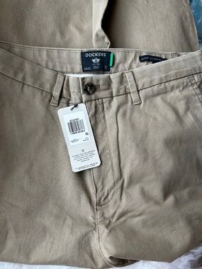 Dockers Weekend Chino High Straight Ankle Pants Khaki Size 14 W32 NWT
